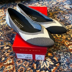 Kelly & Katie Color Block Knit Flats